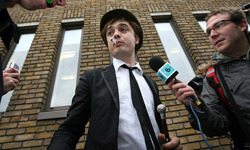 98750_normal_54295_pete_doherty__letolte1.jpg