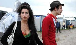 111376_normal_57728_winehouse_drog1.jpg