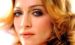 Madonna_109074_normal_56937_mar_egymillio_jegy_el_x.jpg