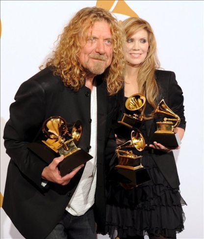 robertplant_allisonkrauss_k_epa20090209011.jpg