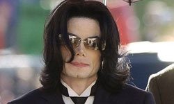 141768_normal_67142_michael_jackson__viss1.jpg