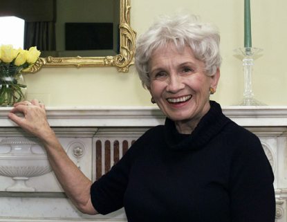 alicemunro_bysyracusecom.jpg