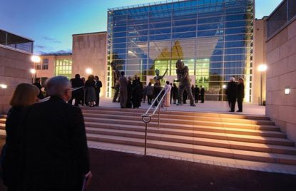 essen_ekf2010_filharmonikuskozpont_byessen-fuer-das-ruhrgebiet_ruhr2010_de.jpg