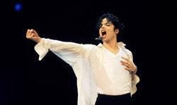 152639_normal_71162_michael_jackson_tul_a_negymillion1.jpg