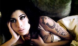 156838_normal_72895_amy_winehouse_egy_ev_1.jpg