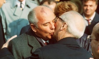 gorbacsovhonecker_multkorhu.jpg