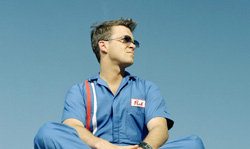 158781_normal_73450_robbie_williams_vissz1.jpg