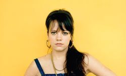 159329_normal_73719_lily_allen_visszavonul1.jpg