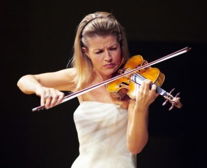 annesophiemutter_promo.jpg