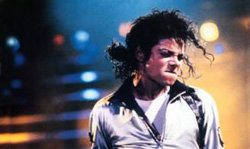 160724_normal_74389_american_awards_michael_jackson_negy_posztumusz_dijat_kapott1.jpg