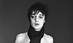 160776_normal_74422_leallt_pete_doherty_szive.jpg