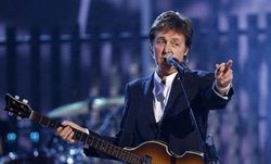 161042_normal_74589_paul_mccartney_husmen1.jpg