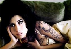 163606_normal_amy_winehouse_nagy.jpg