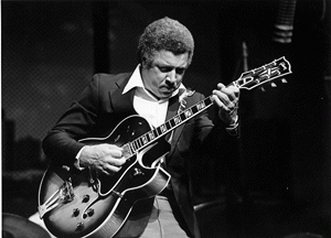 kennyburrell_by_ipl_org.gif