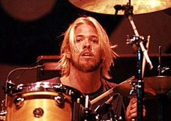 taylorhawkins_by_est_hu.jpg