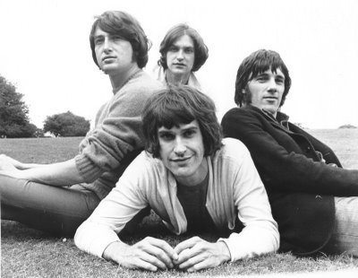 thekinks_by_est_hu.jpg