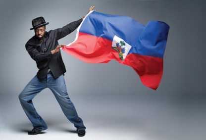 wyclefjean_haitizaszlajaval.jpg