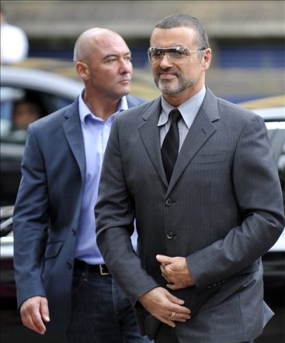 georgemichael_bortonbemegy_k_epa20100914077.jpg