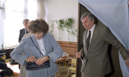 antaljozsef_onkormanyzativalasztas_1990_by_multkor_hu.jpg