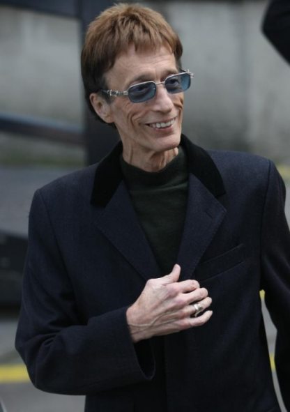 robin-gibb-pic_582x828.jpg