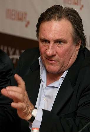 depardieuK_EPA20071027085.jpg