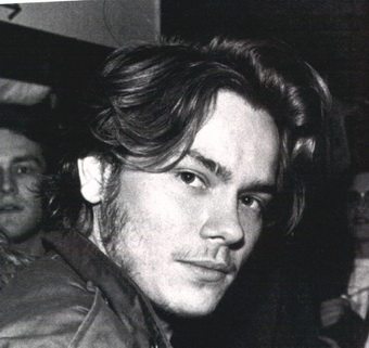 riverphoenix.jpg