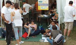 szigetfesztival2009_szaboervinkonyvtarsatra_01_x.jpg