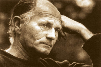 hrabal_1001_450x330.png