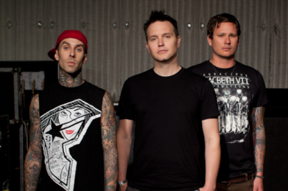 blink182_560_600x399.png