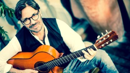 al-di-meola-R.jpg