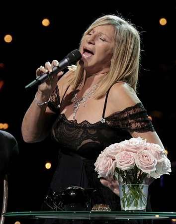 barbrastreisandK_EPA20070619004.jpg