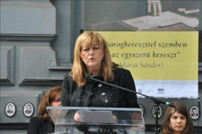 schmidtmaria_d_sos20120415002.jpg