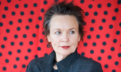 laurie_anderson_010_500x300.png