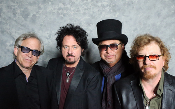 toto_concert_600x374.png