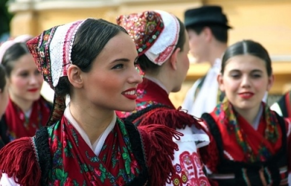 1831_8063_neptancfesztival_2012_evi_neptancfesztivalok_esemenyek_rendezvenyek_programok_600x384.png