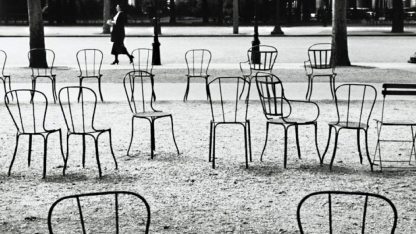 kertesz1927-székek.jpg