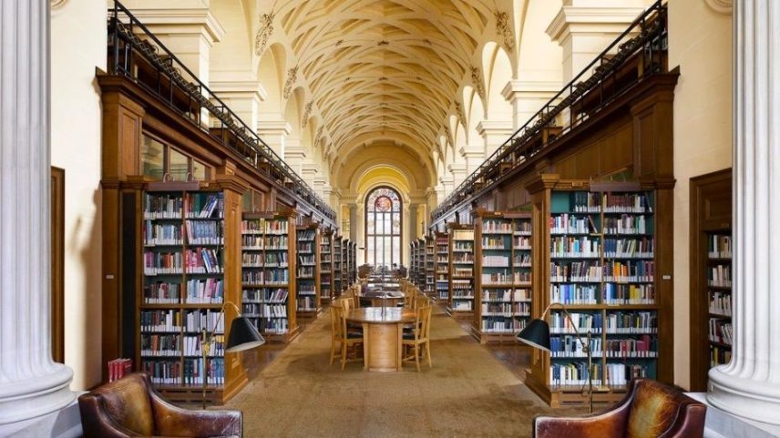 Cambridge-könyvtár-R.jpg