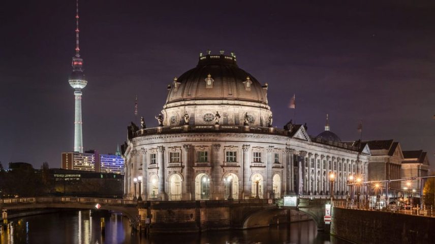 1200px-Bode_Museum_at_night_MK-e1605891998816.jpg