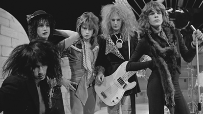 New_York_Dolls_-_TopPop_1973_12-e1610713255802.png