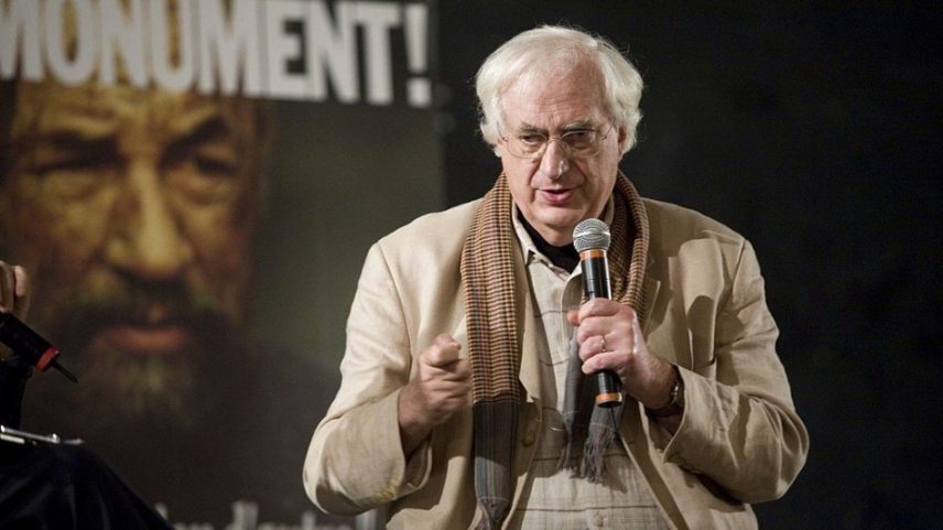 1024px-Bertrand_Tavernier_Cinemania_2007-e1616748843348.jpg