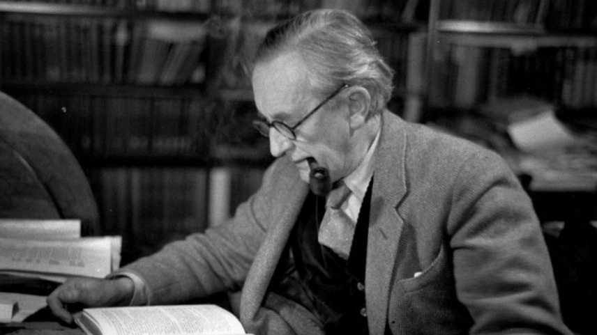 1956-Tolkien-in-his-study-as-a-Fellow-at-Oxfords-Merton-College-on-December-2-1955-14-e1616685457319.jpg