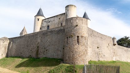 shutterstock_1501282487-château-de-Noirmoutier-castle-in-Vendée-France-Brittany-c-sylv1rob1-950.jpg