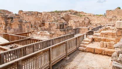 shutterstock_639544645-Beit-Guvrin-National-Park-Maresha-c-Zhukovskyi-950.jpg