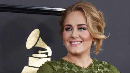 Adele-énekesnő-Grammy-díj-2017-MTI-EPA-Paul-Buck-950.jpg