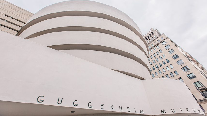 shutterstock_546339595-New-York-i-Guggenheim-Múzeum-c-Paper-Cat-950.jpg