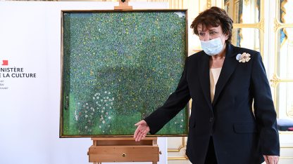 French-Culture-Minister-Roselyne-Bachelot-Rosebushes-under-the-Trees-Klimt-c-ALAIN-JOCARD-AFP-POOL-950.jpg