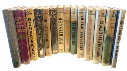 Chiswick-Auction-Lot-89-Ian-Fleming-complete-set-of-James-Bond-book-950.jpg