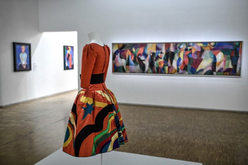 This photograph taken in Paris on January 25, 2022 shows a creation of late French designer Yves Saint-Laurent displayed at the Centre Pompidou (National Modern Art Museum) as part of the exhibitions "Yves Saint-Laurent at the museums". (Photo by STEPHANE DE SAKUTIN / AFP) / RESTRICTED TO EDITORIAL USE - MANDATORY MENTION OF THE ARTIST UPON PUBLICATION - TO ILLUSTRATE THE EVENT AS SPECIFIED IN THE CAPTION - NO ARCHIVES - NO USE AFTER MAY 16, 2022