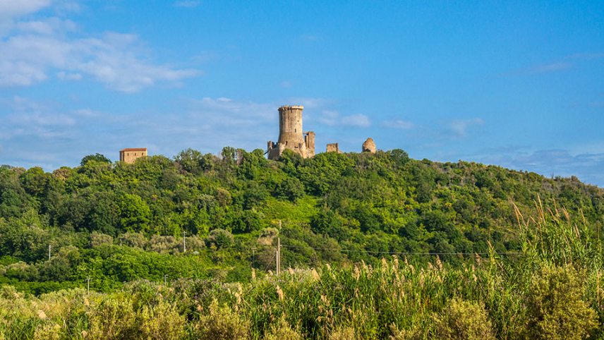 shutterstock_1092362078-Velia-Olaszország-Acropolis-c-Pfeiffer-950.jpg