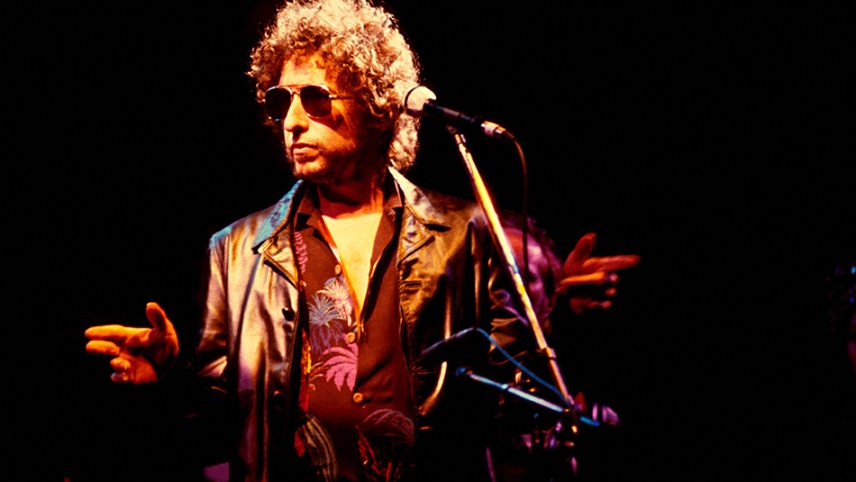 Bob-Dylan-lors-dun-concert-au-debut-des-annees-1980-C-Effigie-Leemage-via-AFP-950.jpg